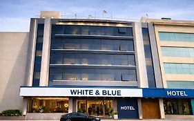 Hotel White & Blue Delhi Airport